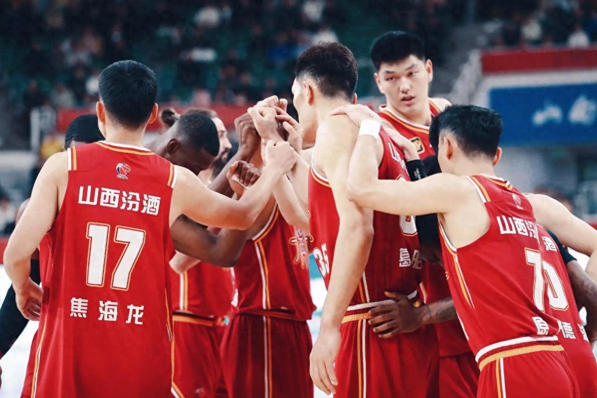 NBA创造历史！8年8个不同球队夺冠，别说马刺路还长