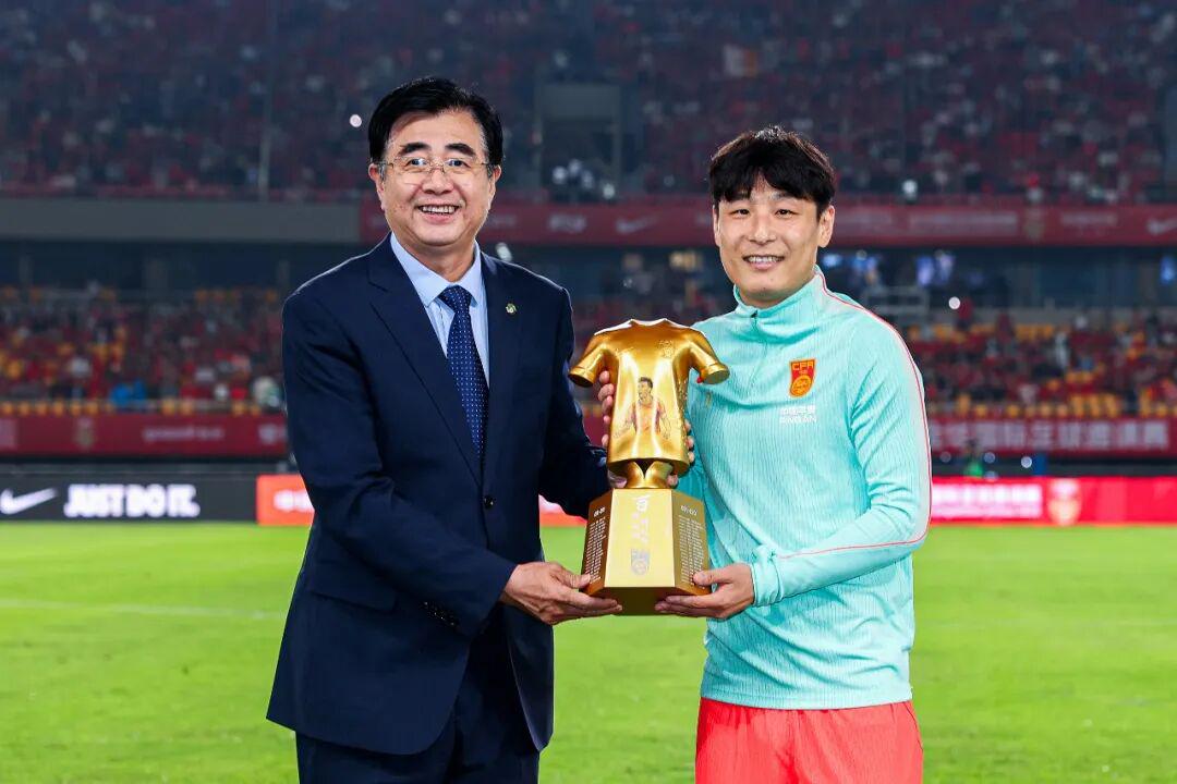 爱游戏体育-910加载中FIFA前10已有8队进16强，阿根廷明日出战，荷兰出局
